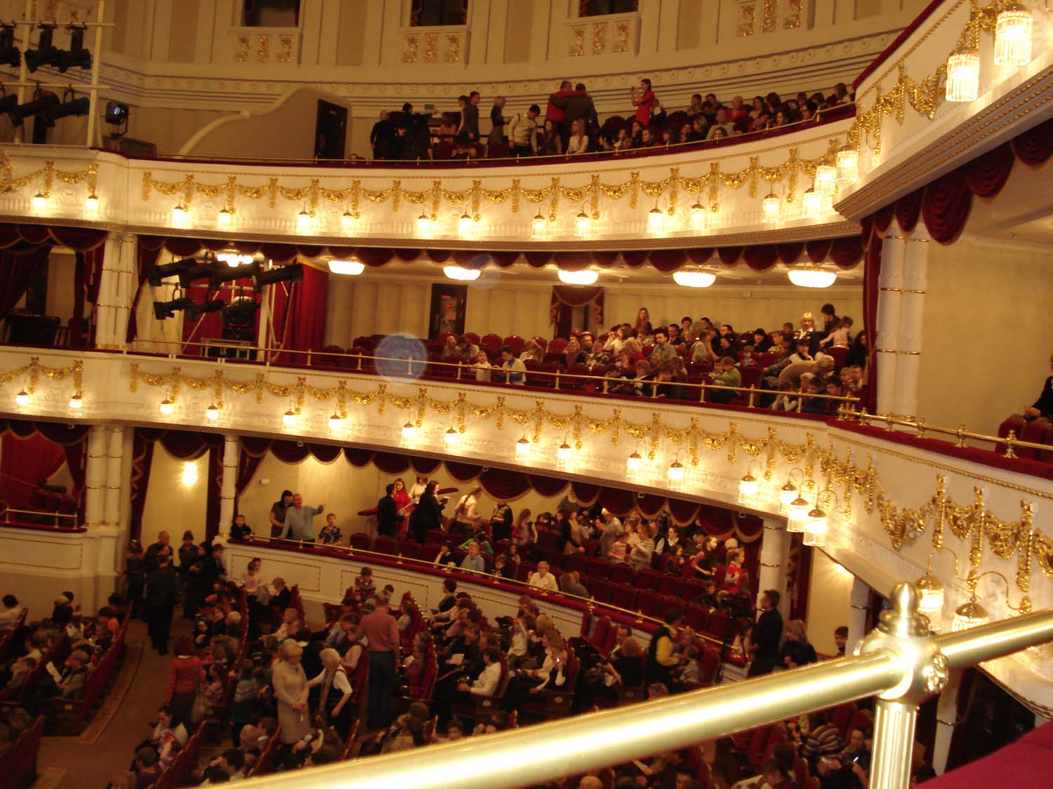 Бельэтаж театр оперы и балета